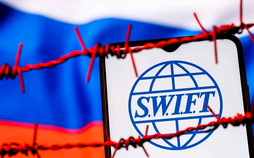 ЕС может исключить 20 банков РФ из SWIFT в рамках новых санкций