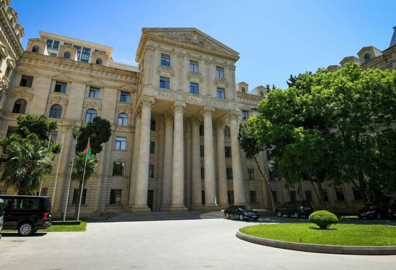 Azərbaycan XİN Özbəkistanı təbrik edib