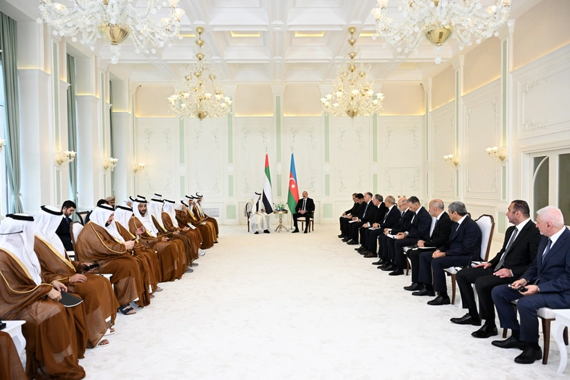 Президенты Азербайджана и ОАЭ провели переговоры в расширенном составе