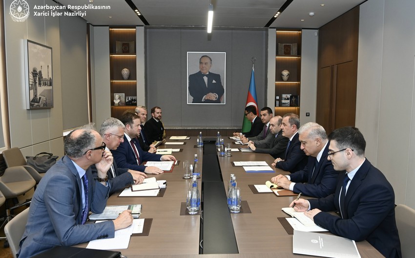 Азербайджан и Великобритания провели межмидовские политконсультации