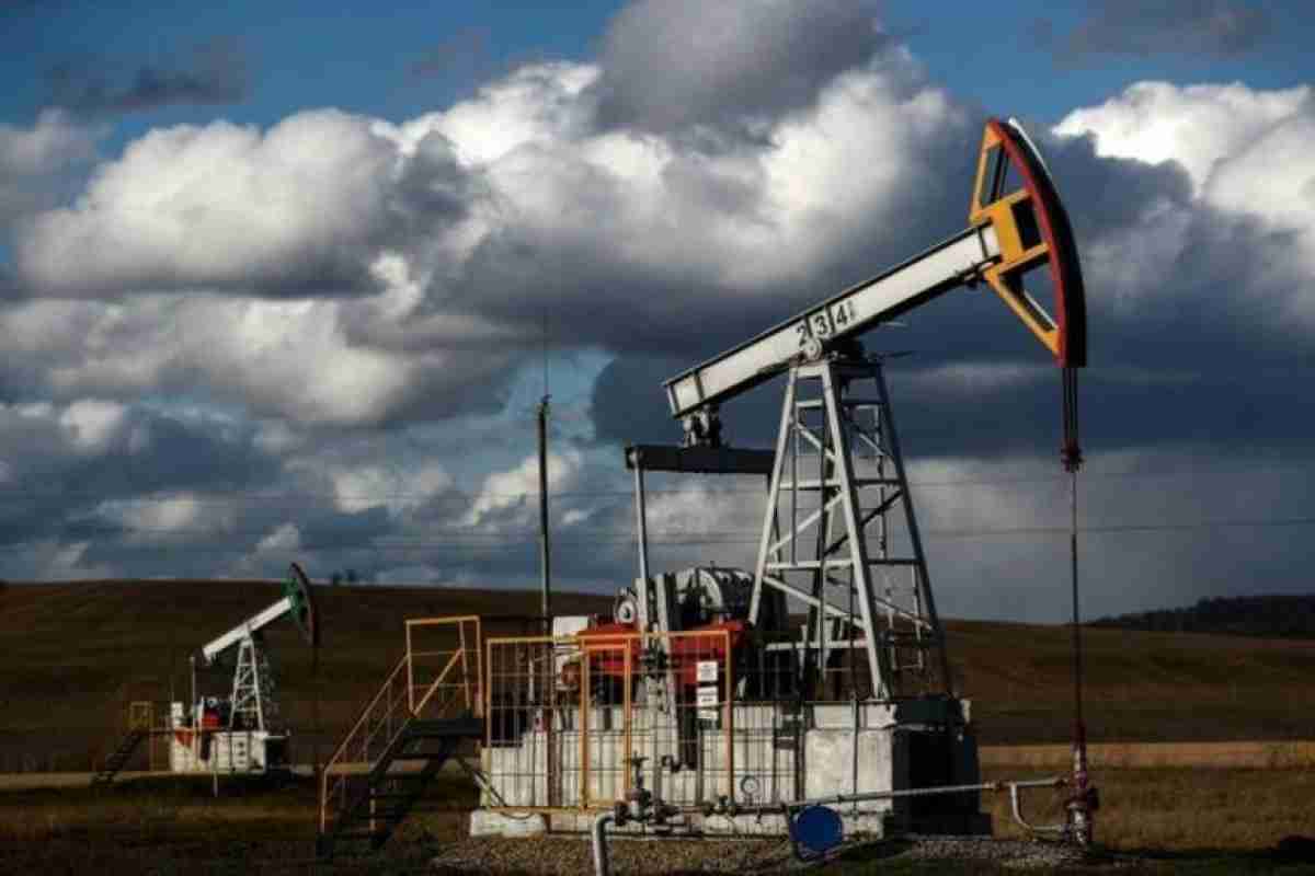 Азербайджанская нефть подешевела