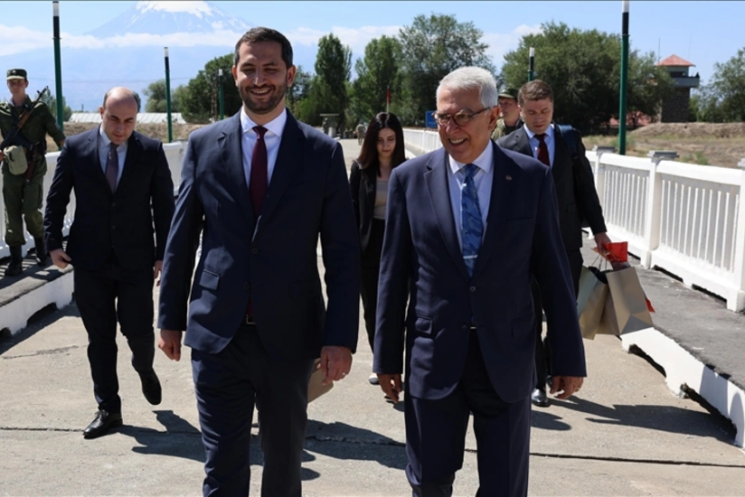 Армения и Турция изучат восстановление ж/д Гюмри-Карс