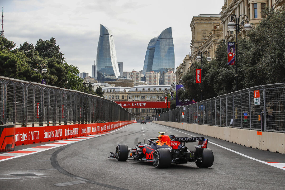 Во сколько обходится проведение Гран При Формулы-1 в Баку для бюджета Азербайджана?