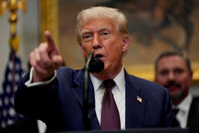 США не собираются снижать пошлины для Индии - Трамп