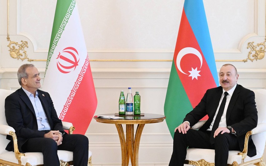Azərbaycan Prezidenti iranlı həmkarı ilə danışıb