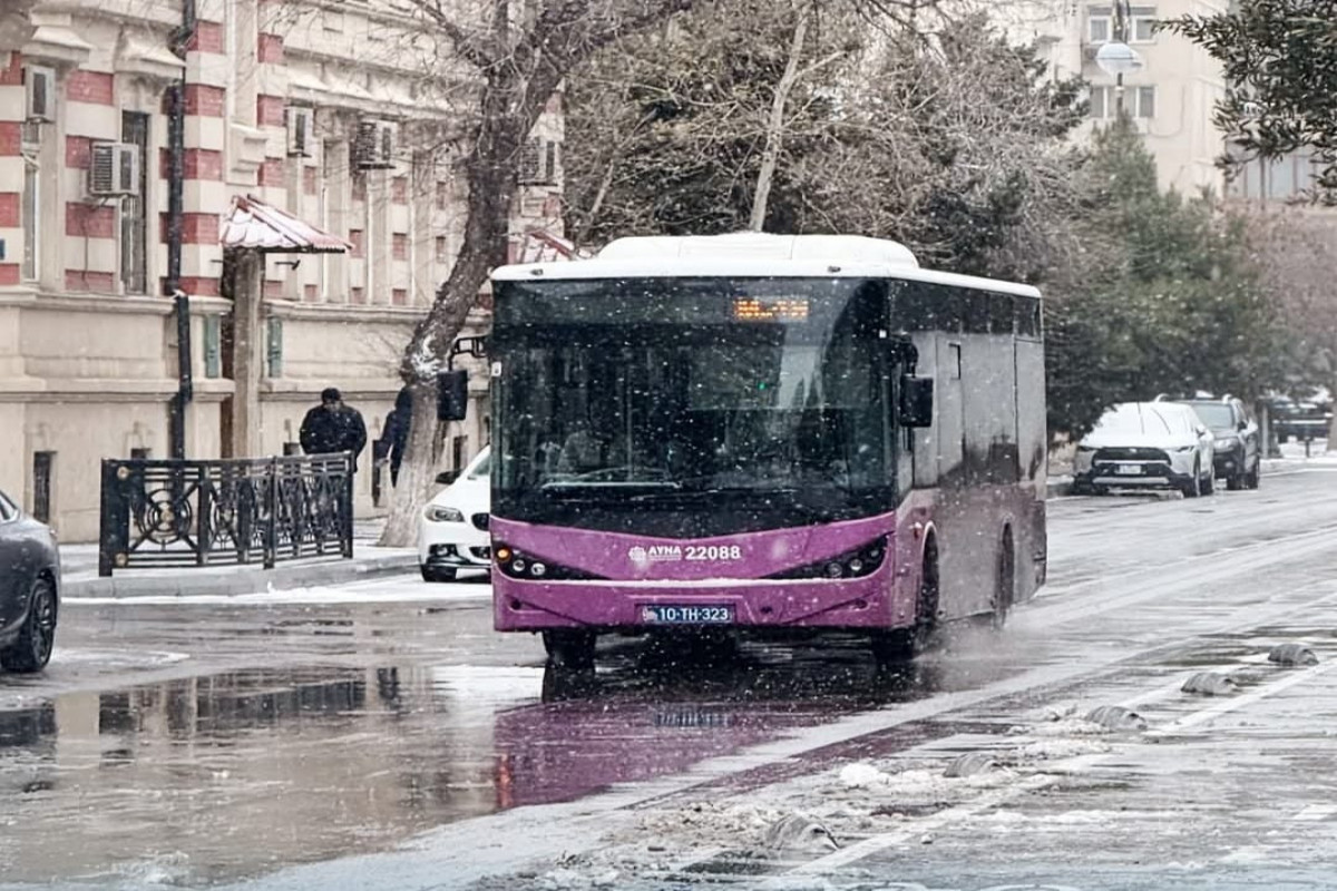 Наблюдаются задержки в движении автобусов из-за погодных условий