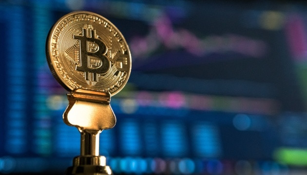 Bitcoin установил новый рекорд и превысил отметку в $111 тыс.