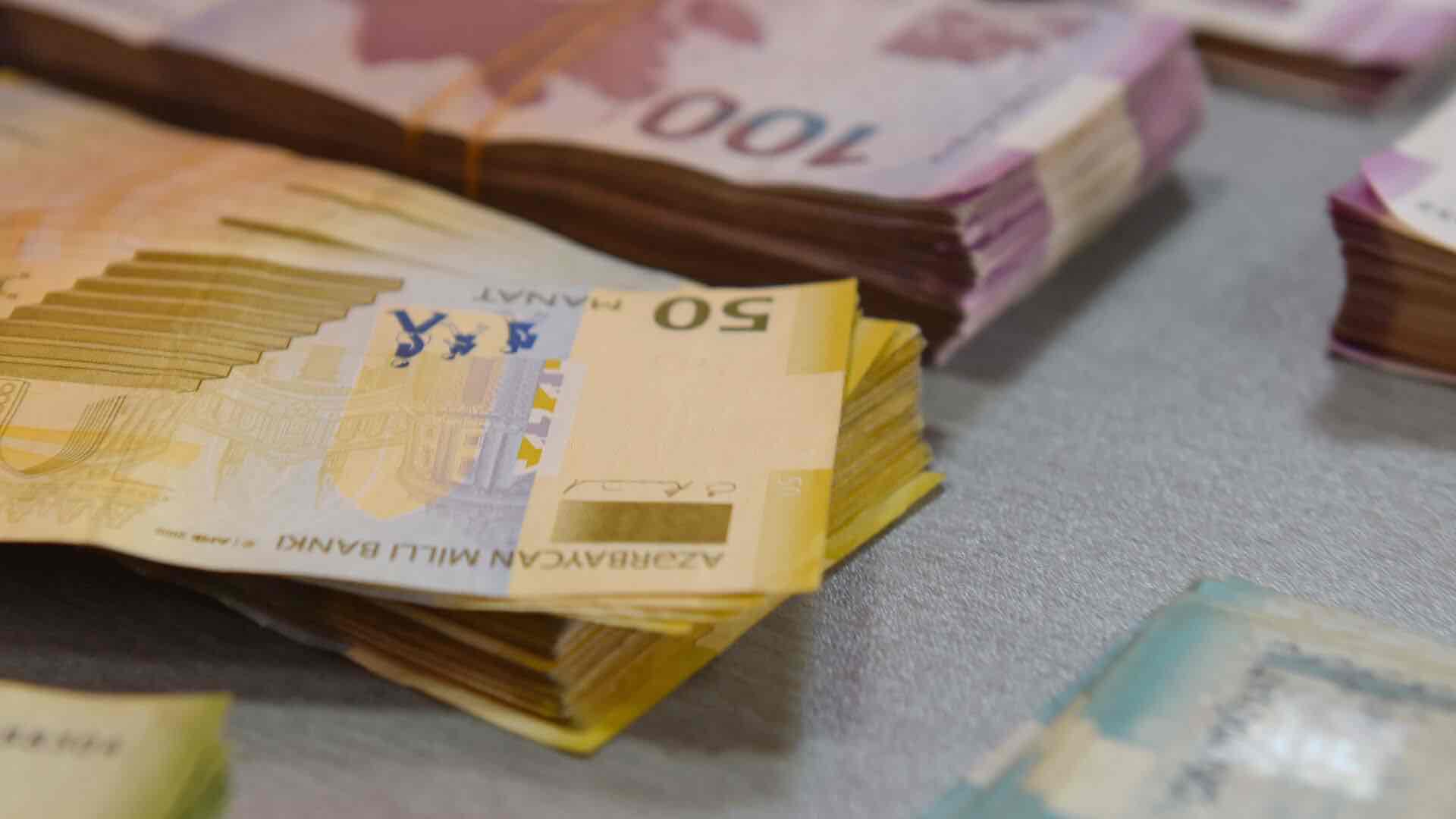 Azərbaycanın dövlət büdcəsinin profisitiartıb