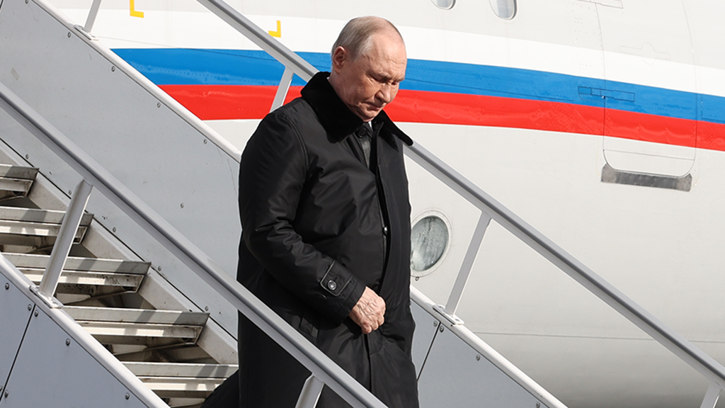Путин вылетел из Магадана в Анкоридж к Трампу