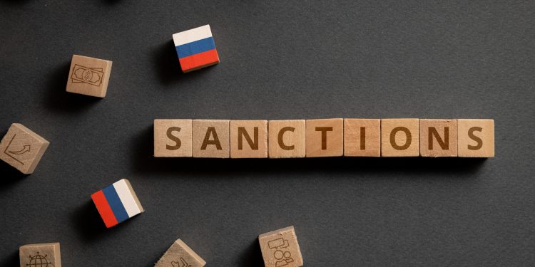 Евросоюз утвердил 17-й пакет санкций против России